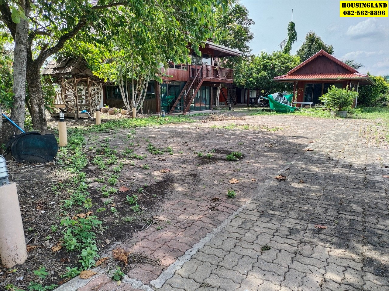 ขายด่วนที่ดินพร้อมบ้านเรือนไทย บ้านบางปรัง ตำบลศรีจุฬา อำเภอเมืองนครนายก จังหวัดนครนายก   